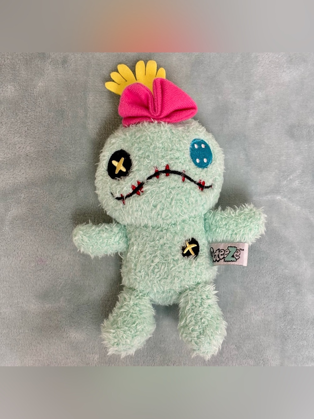 Disney Lilo and Stitch Scrump Plush by Cuteeze